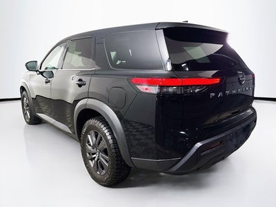 2022 Nissan Pathfinder S
