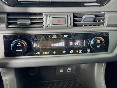 2025 Nissan Pathfinder S