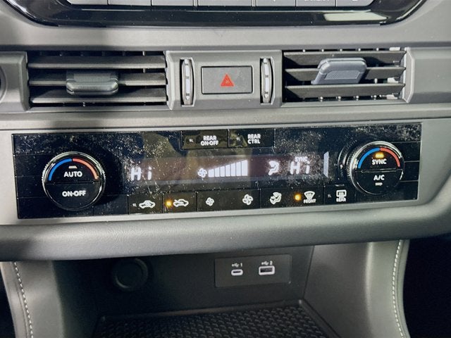 2025 Nissan Pathfinder S