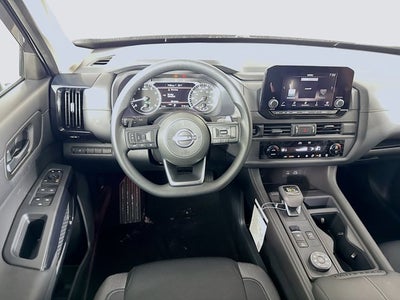 2025 Nissan Pathfinder S