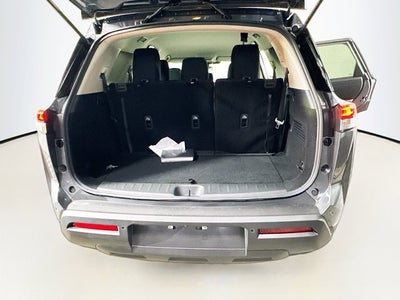 2025 Nissan Pathfinder S