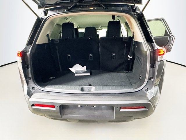 2025 Nissan Pathfinder S