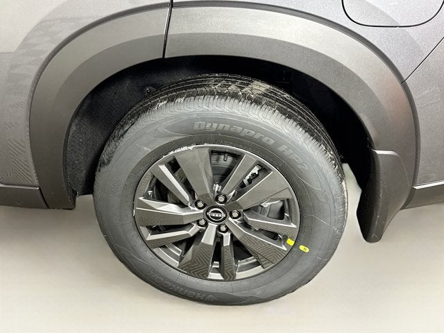 2025 Nissan Pathfinder S