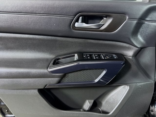 2022 Nissan Pathfinder S