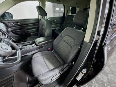 2022 Nissan Pathfinder S