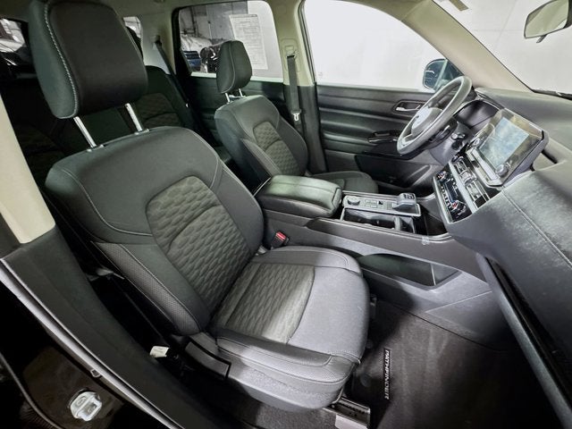 2022 Nissan Pathfinder S