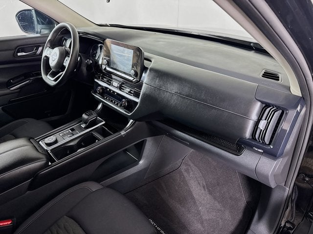 2022 Nissan Pathfinder S