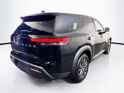 2022 Nissan Pathfinder S