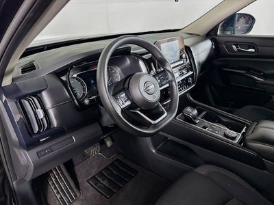 2022 Nissan Pathfinder S