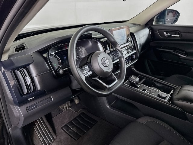 2022 Nissan Pathfinder S