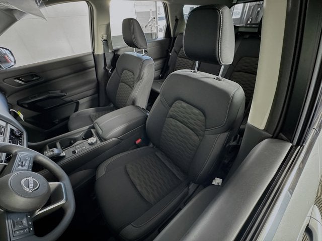 2025 Nissan Pathfinder S