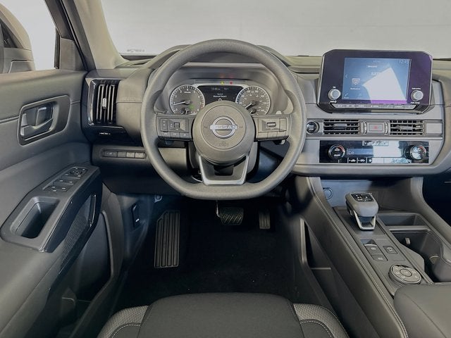 2025 Nissan Pathfinder S