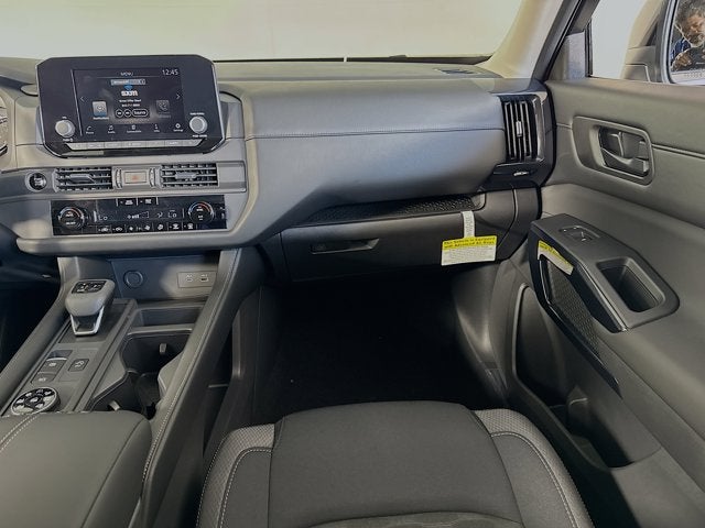 2025 Nissan Pathfinder S