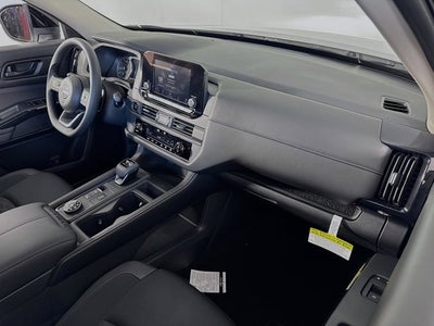 2025 Nissan Pathfinder S