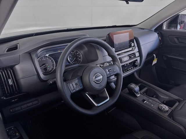 2025 Nissan Pathfinder S