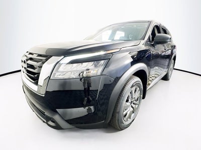 2025 Nissan Pathfinder S
