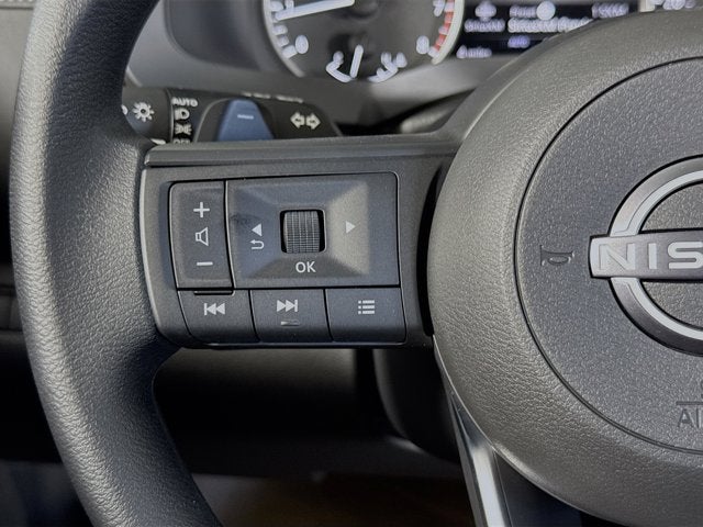 2025 Nissan Pathfinder S