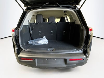 2025 Nissan Pathfinder S