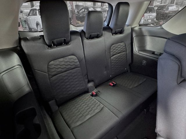 2025 Nissan Pathfinder S