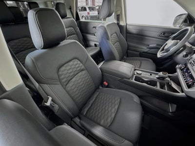 2025 Nissan Pathfinder S