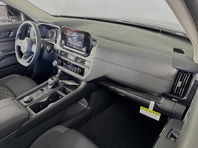 2025 Nissan Pathfinder S