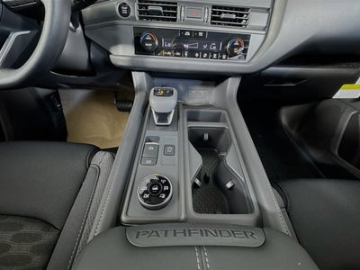 2025 Nissan Pathfinder S