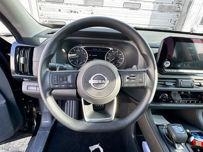 2025 Nissan Pathfinder S