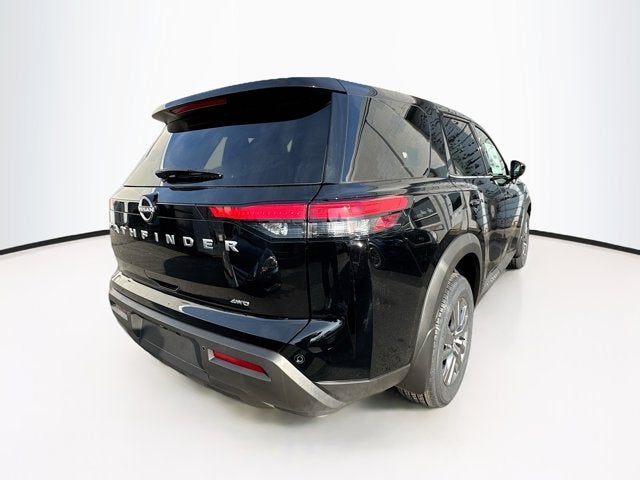 2025 Nissan Pathfinder S