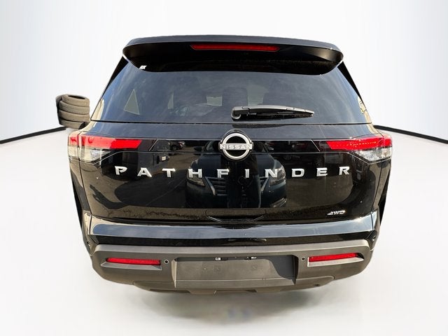 2025 Nissan Pathfinder S
