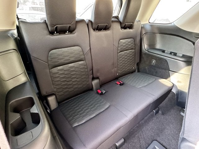 2025 Nissan Pathfinder S