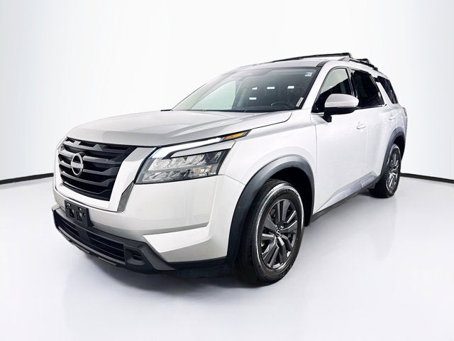 2023 Nissan Pathfinder SV