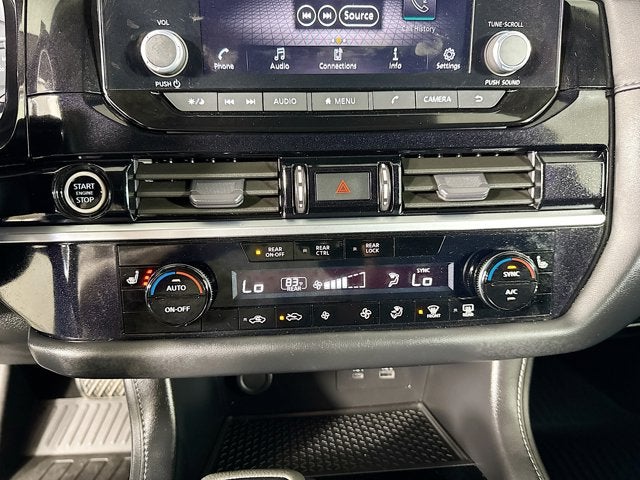 2023 Nissan Pathfinder SV