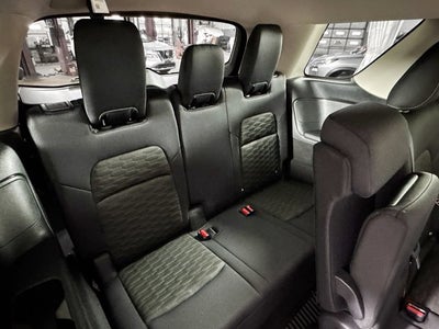 2023 Nissan Pathfinder SV
