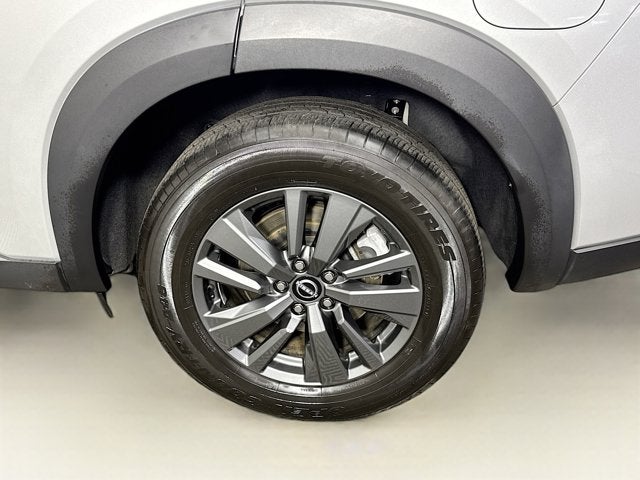 2023 Nissan Pathfinder SV