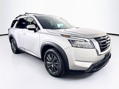 2023 Nissan Pathfinder SV