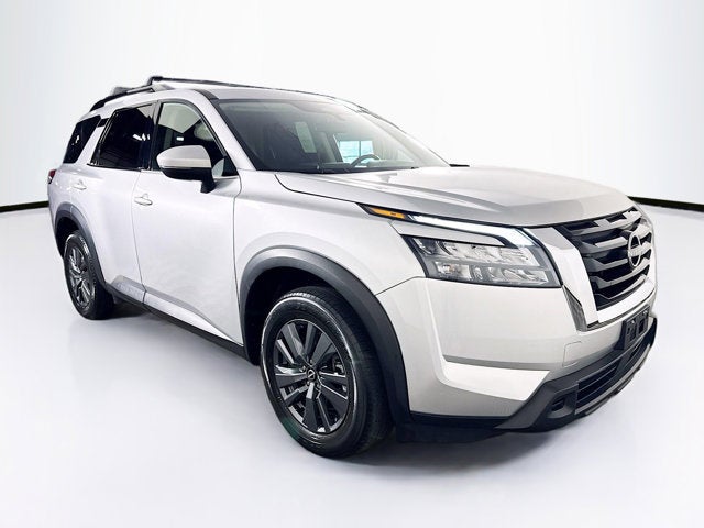 2023 Nissan Pathfinder SV