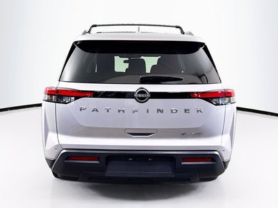 2023 Nissan Pathfinder SV