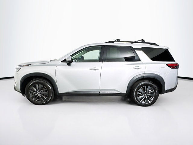 2023 Nissan Pathfinder SV