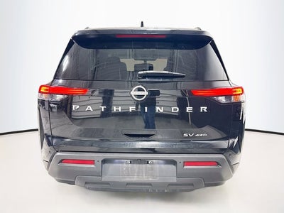 2024 Nissan Pathfinder SV