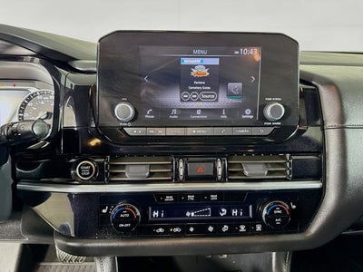 2023 Nissan Pathfinder SV