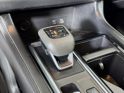 2023 Nissan Pathfinder SV