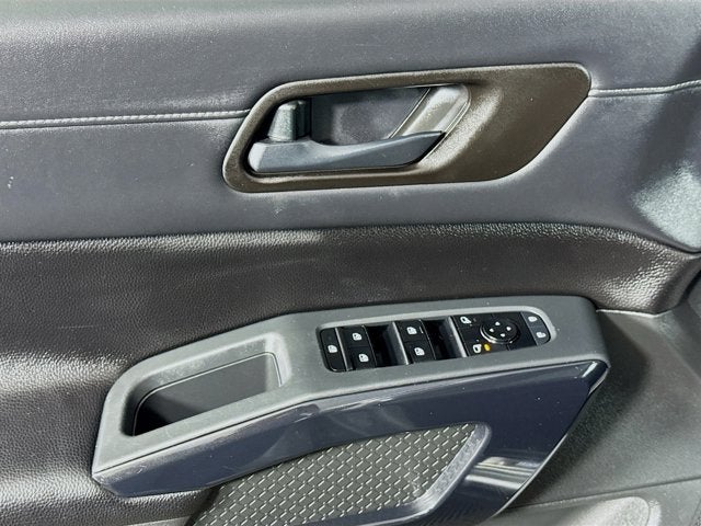 2023 Nissan Pathfinder SV