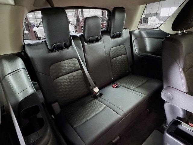 2023 Nissan Pathfinder SV