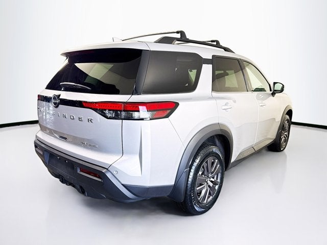 2023 Nissan Pathfinder SV
