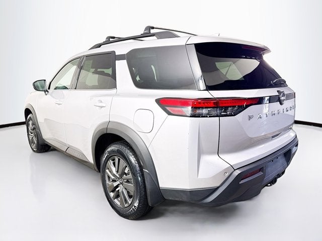 2023 Nissan Pathfinder SV