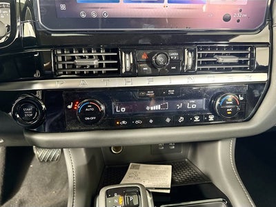 2026 Nissan Pathfinder SV