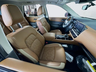 2026 Nissan Pathfinder Platinum