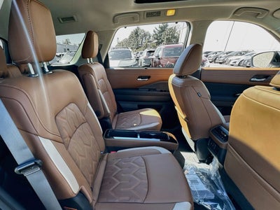 2026 Nissan Pathfinder Platinum