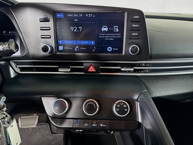 2021 Hyundai Elantra SE