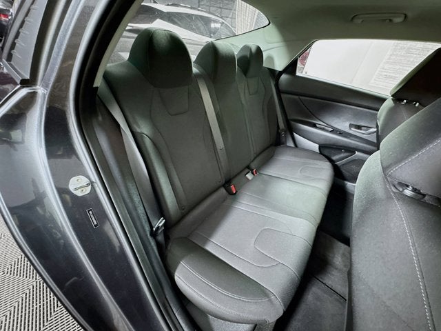 2021 Hyundai Elantra SE